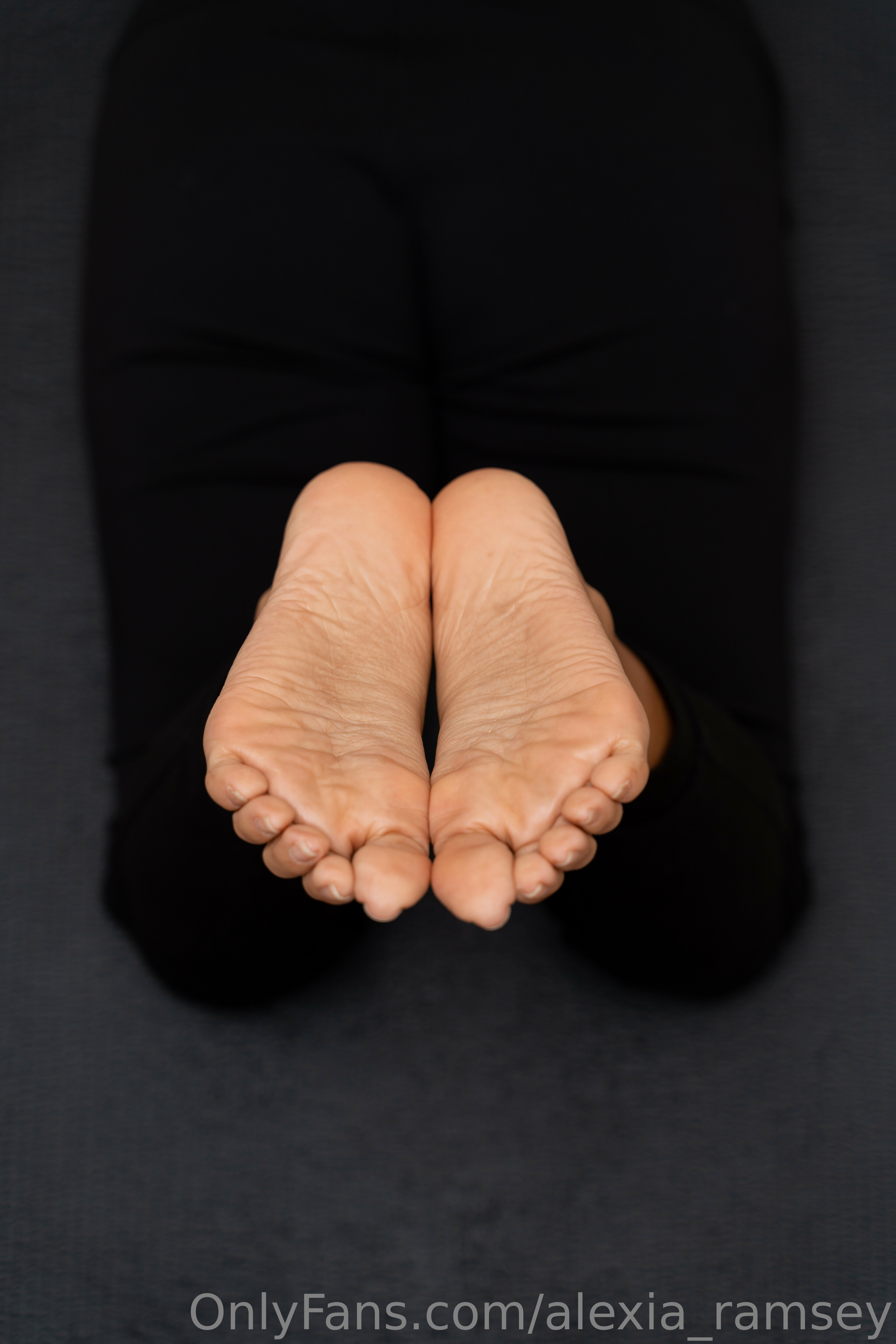 alexia_ramsey feet photo 8