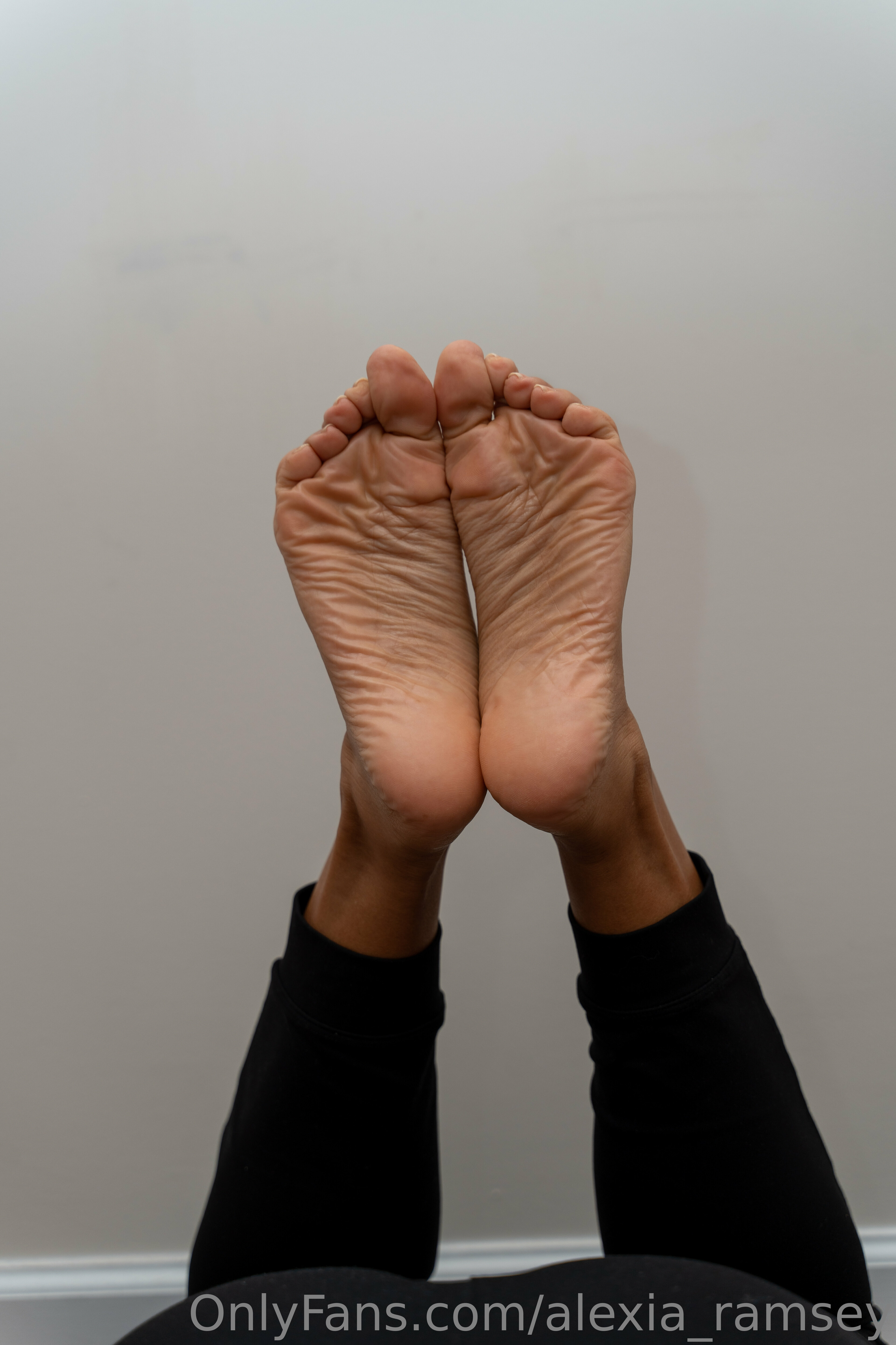 alexia_ramsey feet photo 16
