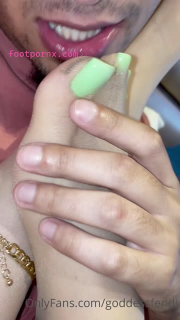 goddessfendi footjob professional 1