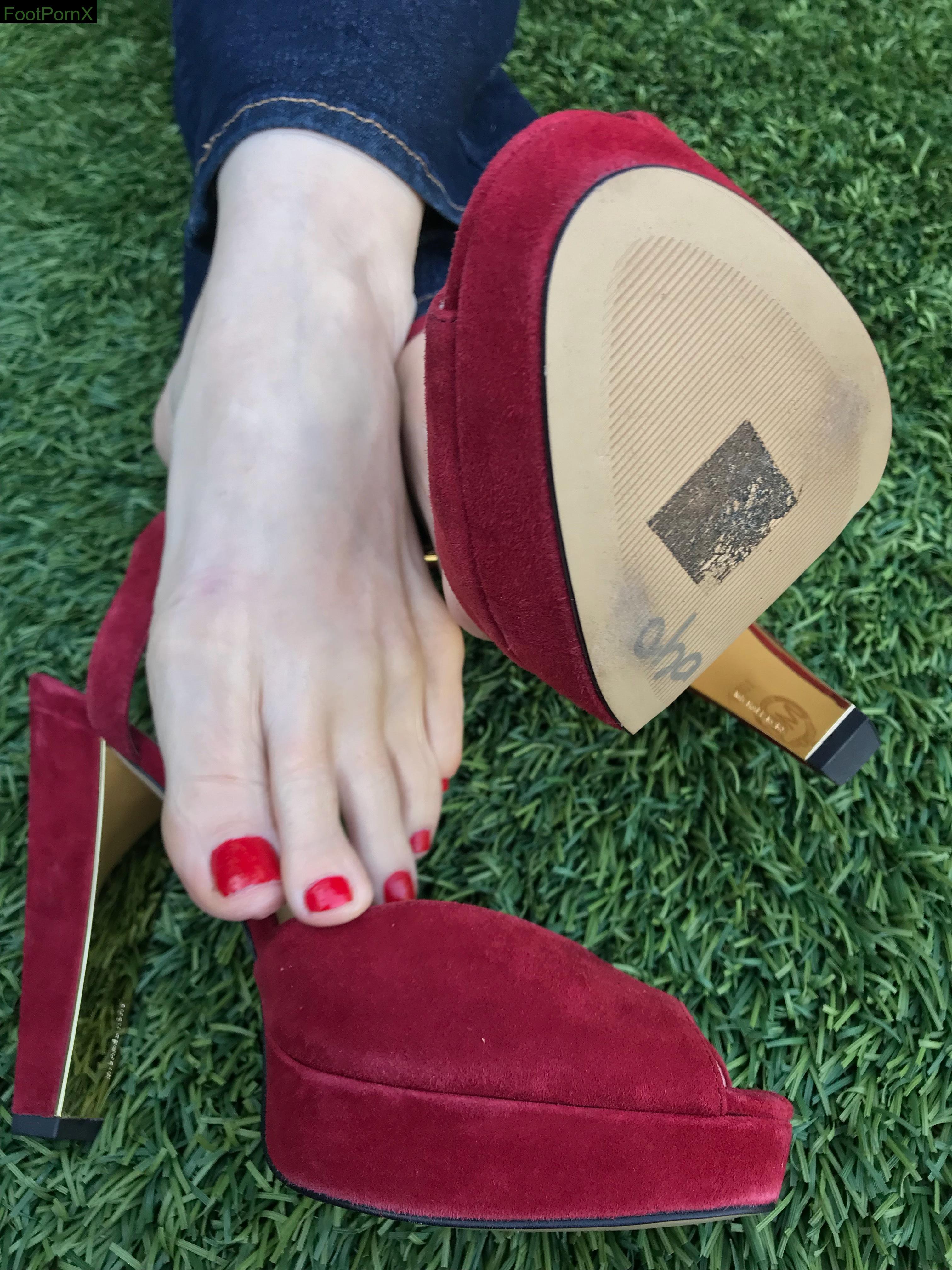 ilovebriannakelly feet photo 22