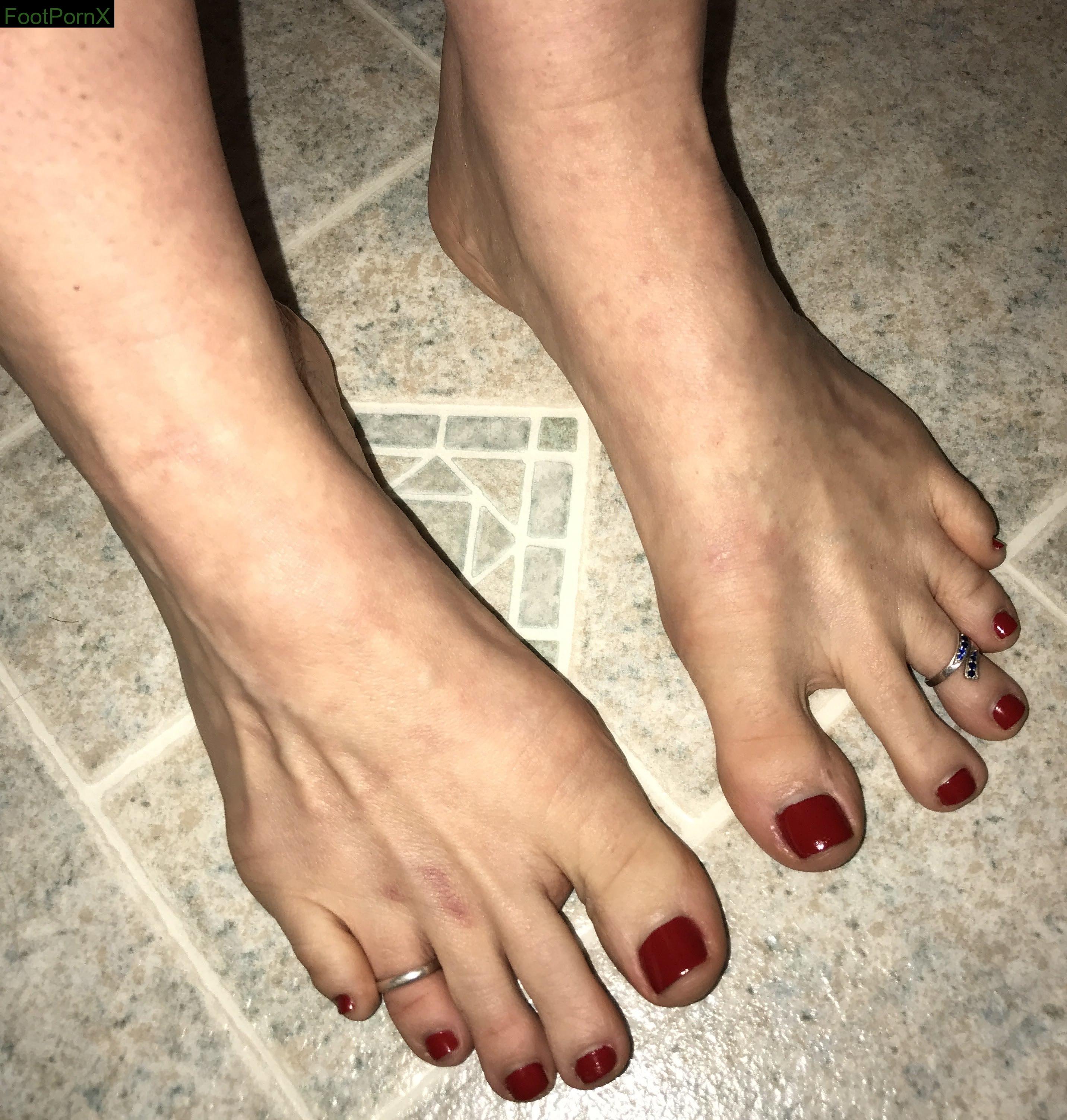 ilovebriannakelly feet photo 14