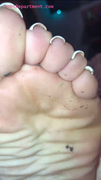 toetal_vixen dirty soles foot rub