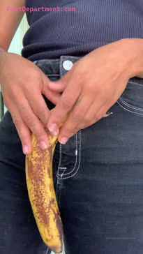lalaownsyou sucking fruit