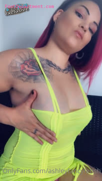 ashleyfancyfetish hot latina yellow toes
