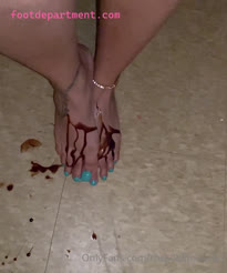 thesublimesoles chocoloate on toes