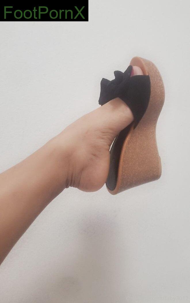 faby3012 feet photo 17