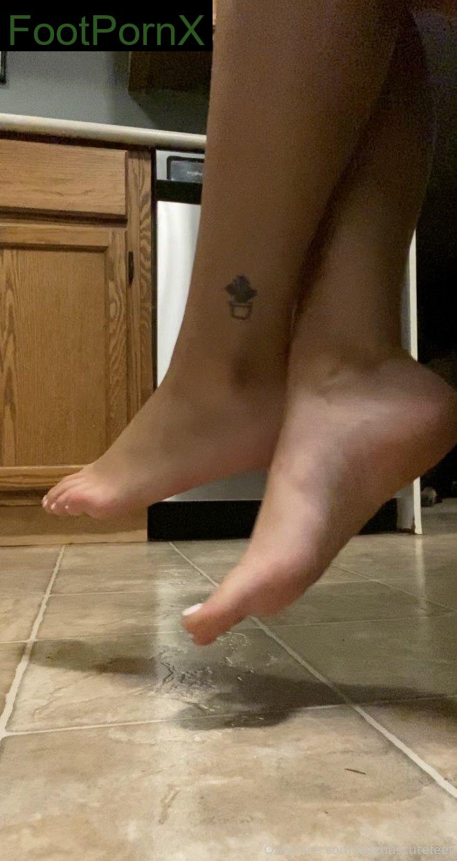 jazzhascutefeet feet photo 2