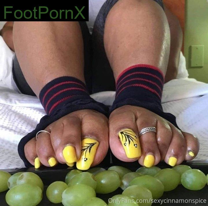 sexycinnamonspice feet photo 8