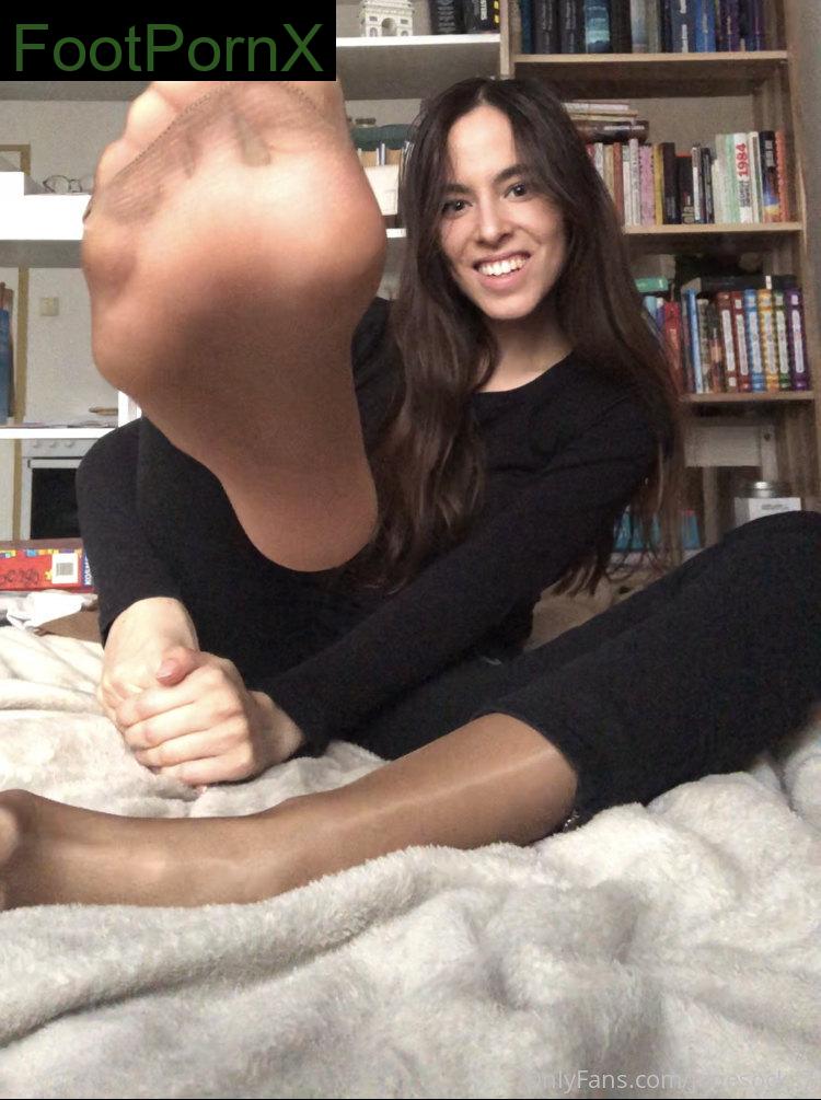 janesocks7 feet photo 23