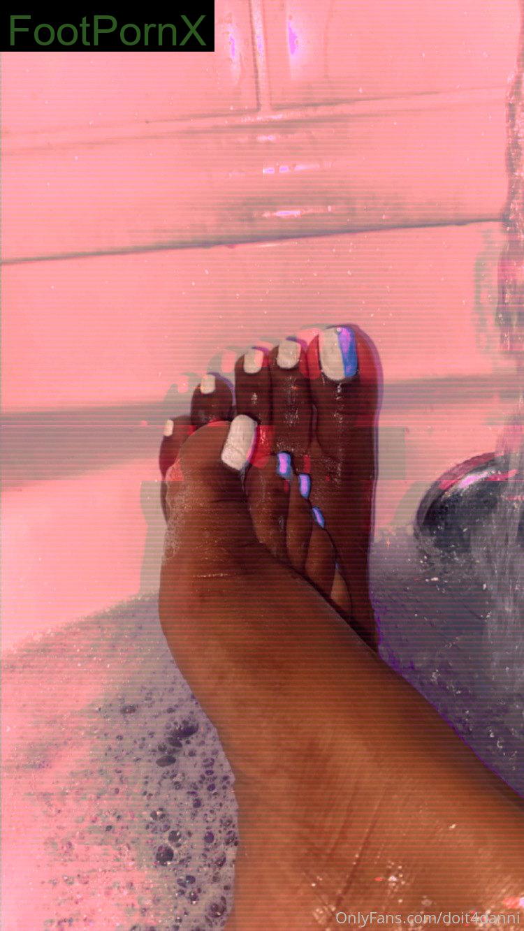 doit4danni feet photo 9