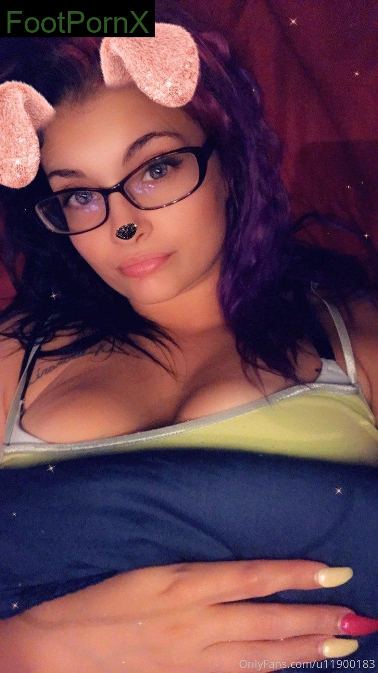 mixedchick26 feet photo 14
