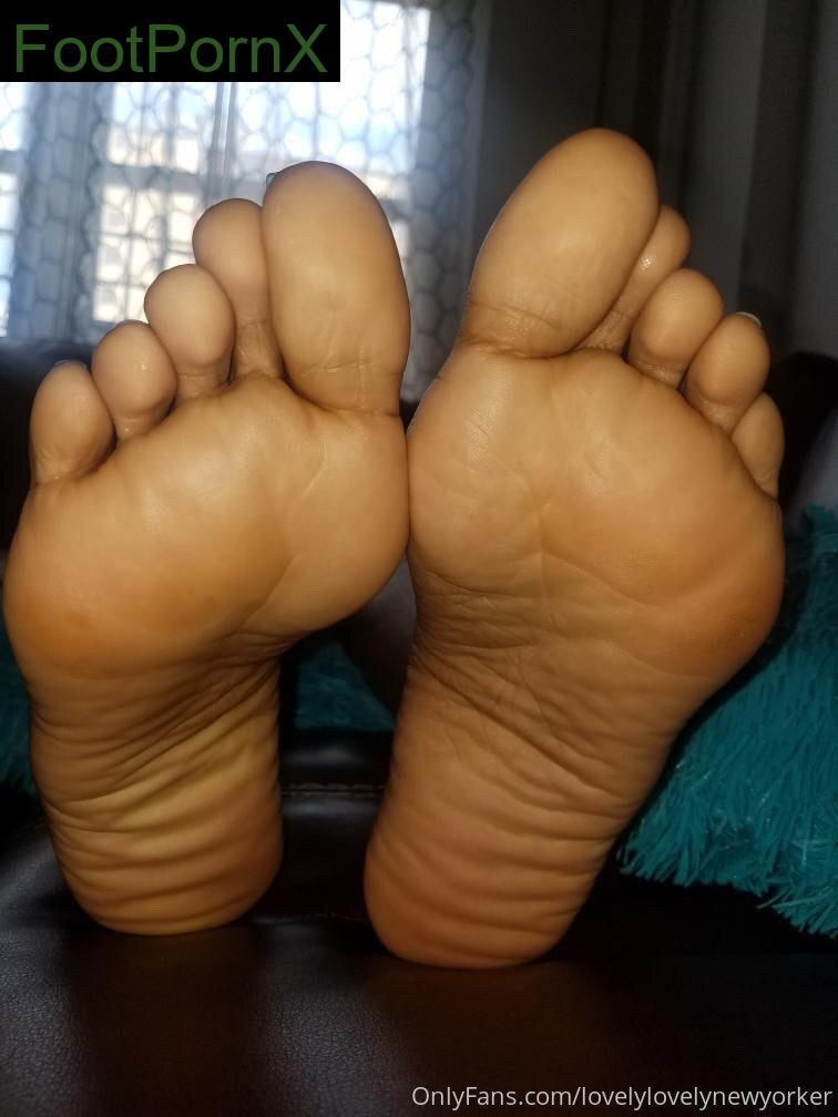 lovelylovelynewyorker feet photo 17