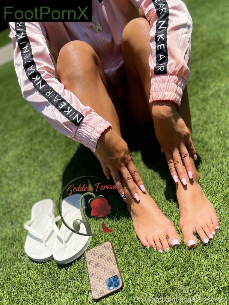 goddess_teresa feet photo 24