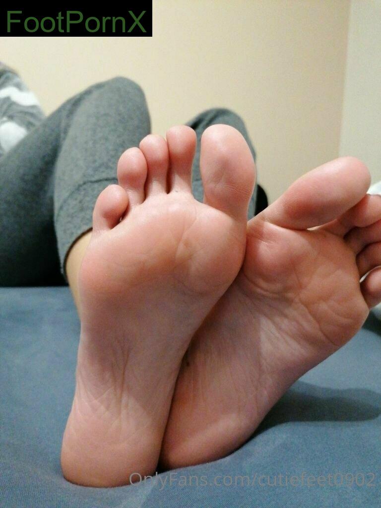 cutiefeet0902 feet photo 2