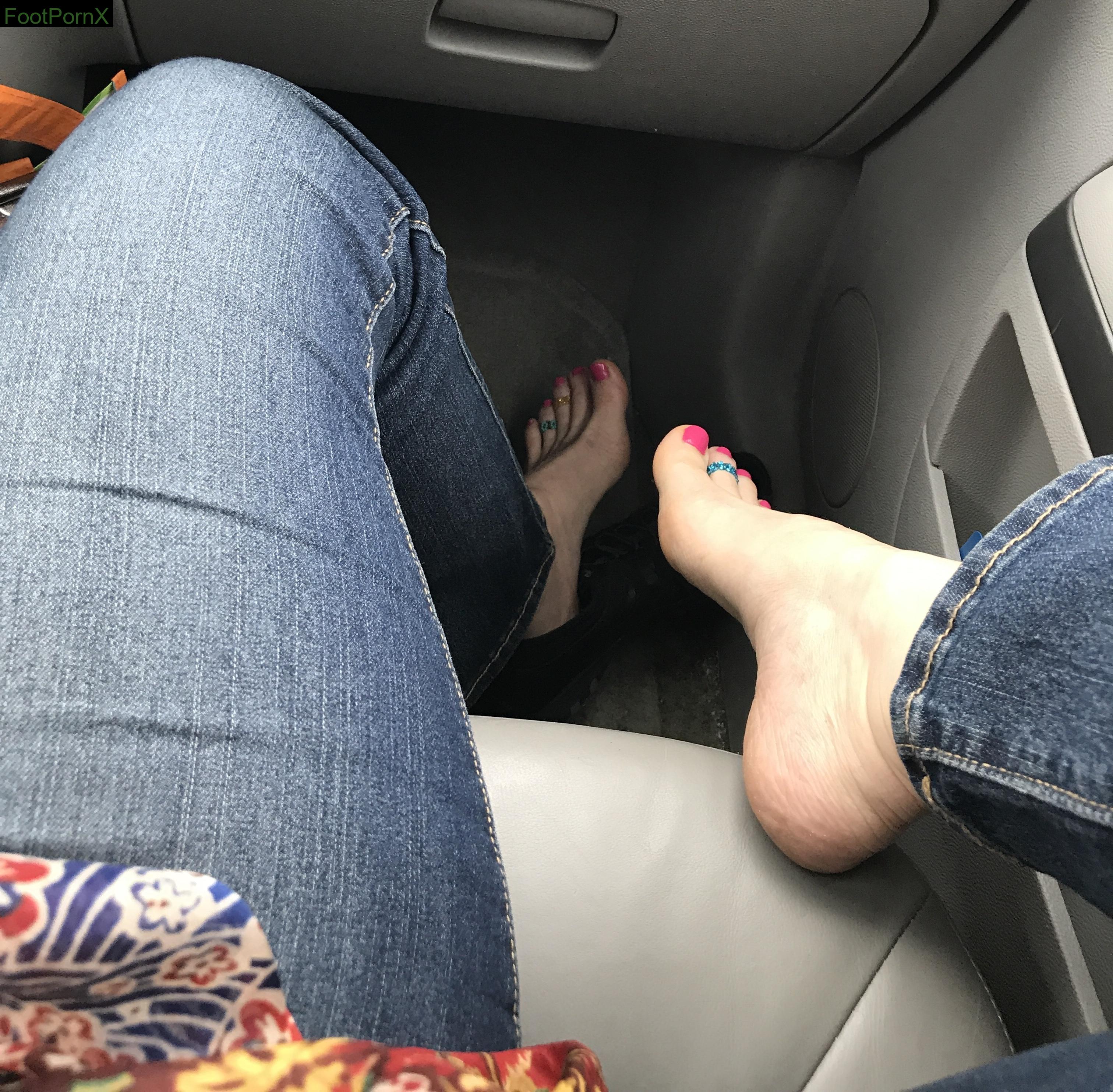ilovebriannakelly feet photo 4