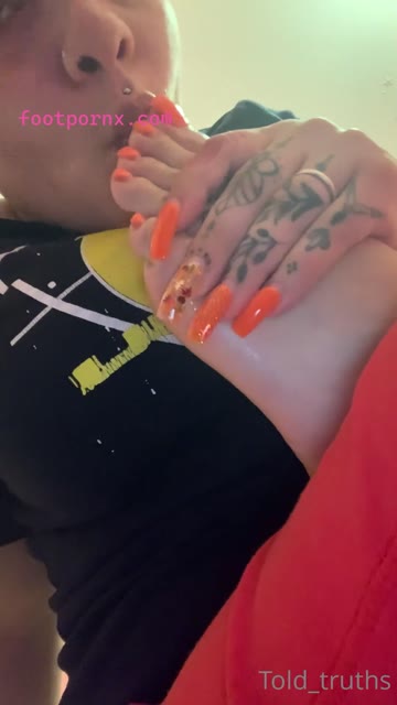 told_truths stripper feet hot 160