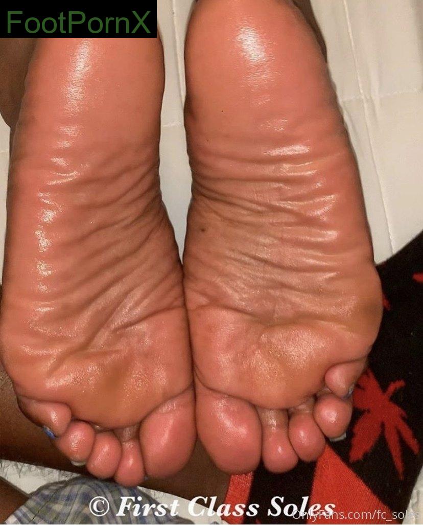 fc_soles feet photo 9