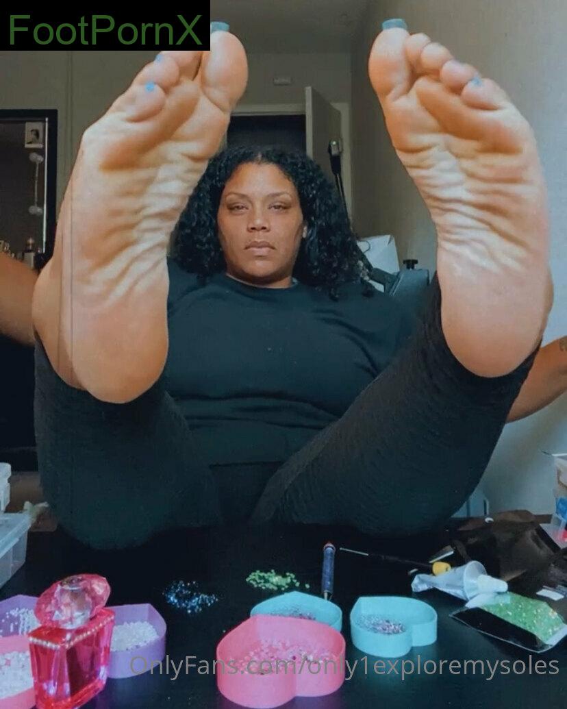 only1exploremysoles feet photo 8