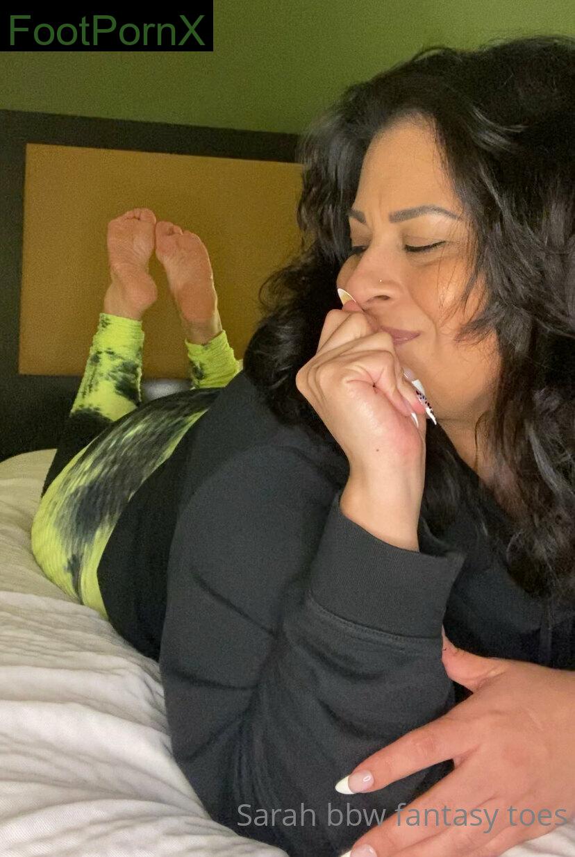 comefollowsarah feet photo 12
