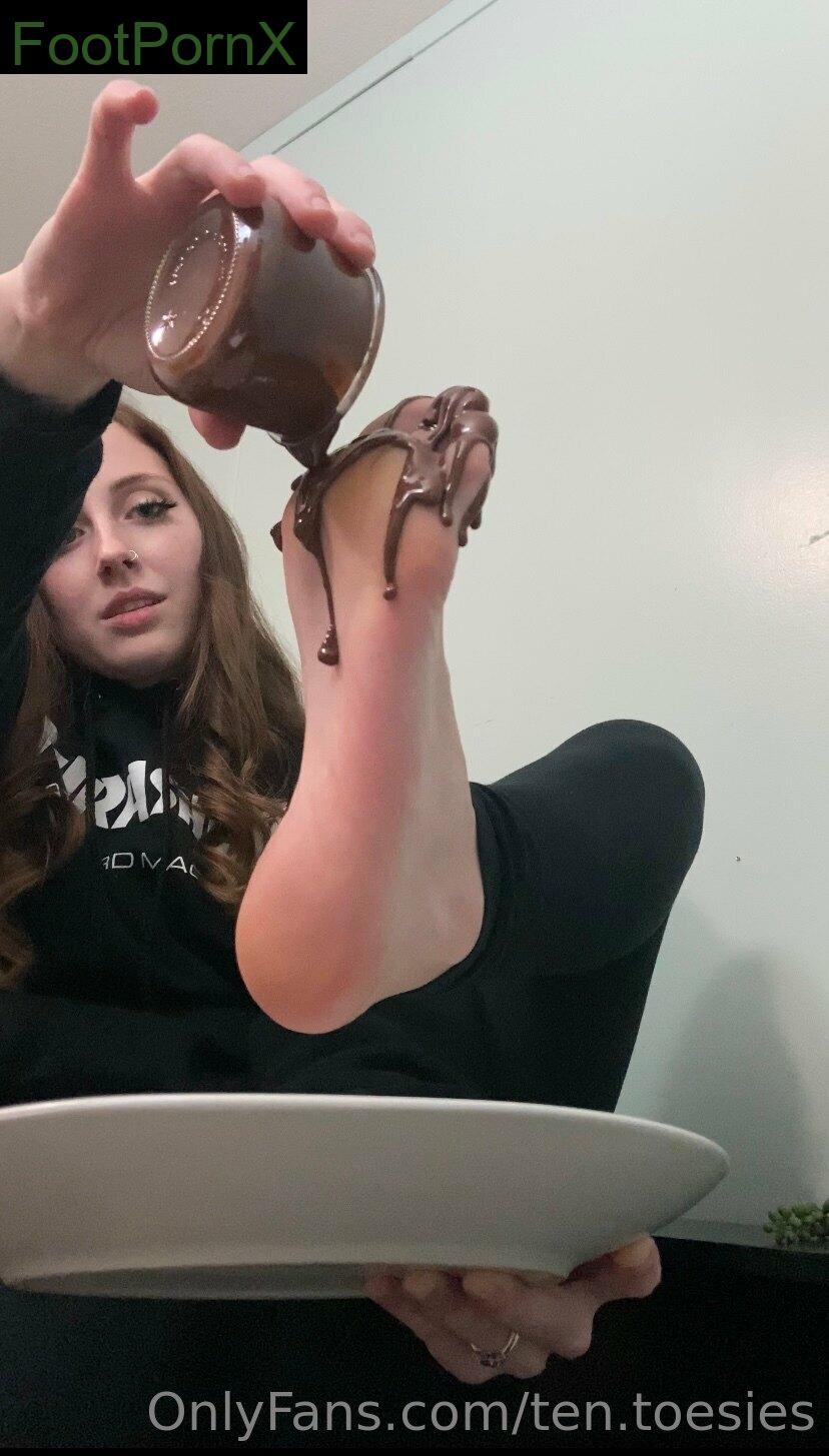 ten.toesies feet photo 2