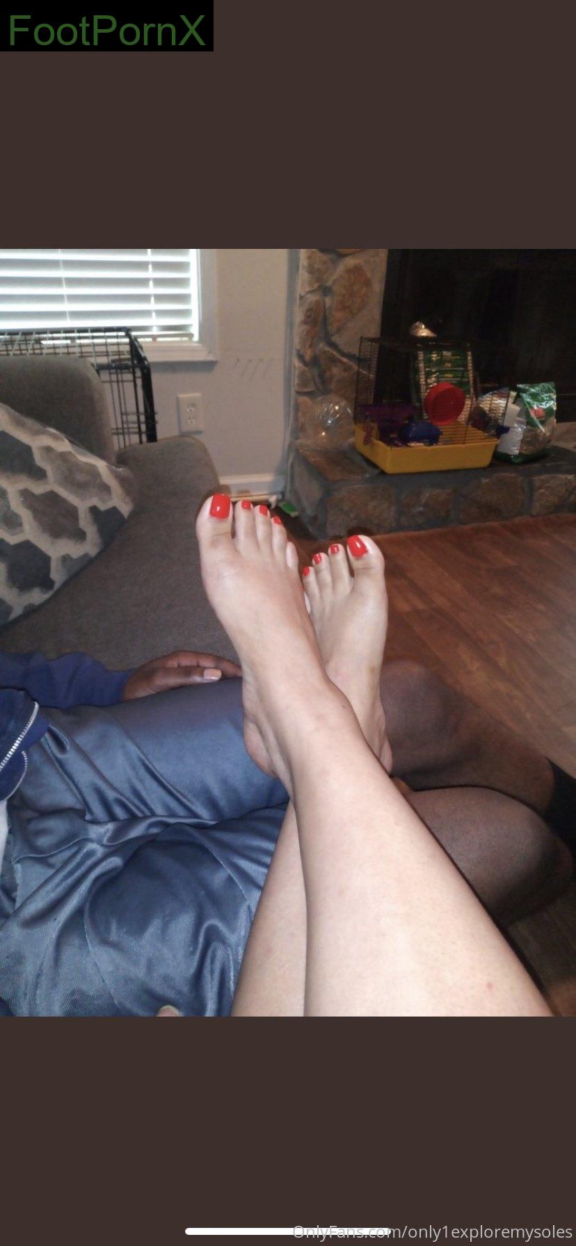 only1exploremysoles feet photo 13