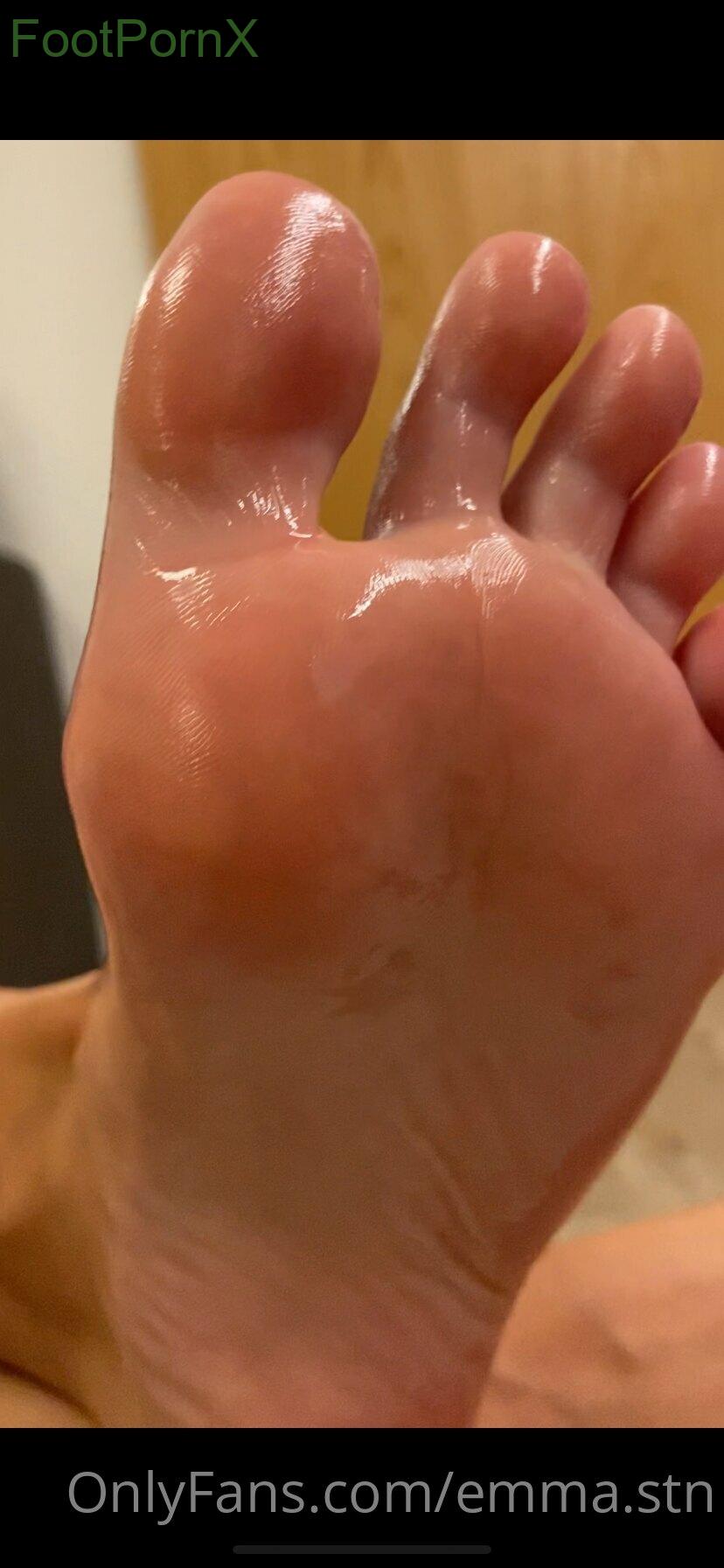 emma.stn feet photo 2