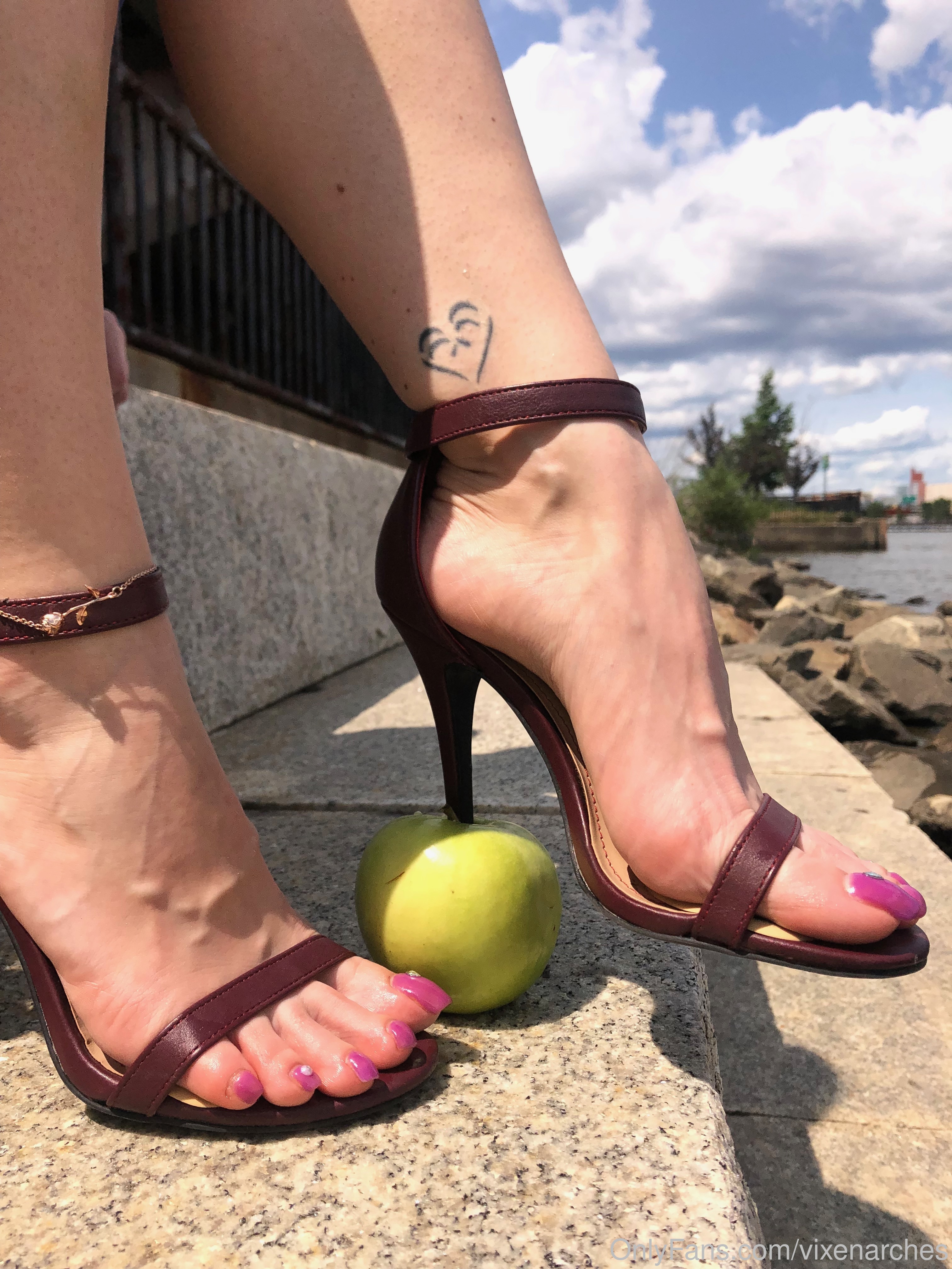 vixenarches feet photo 21