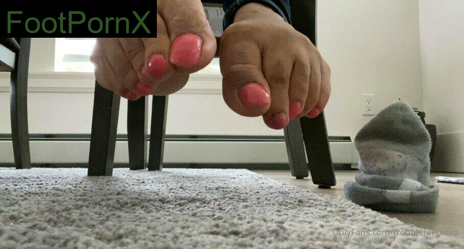 troublefeetxoxo feet photo 2