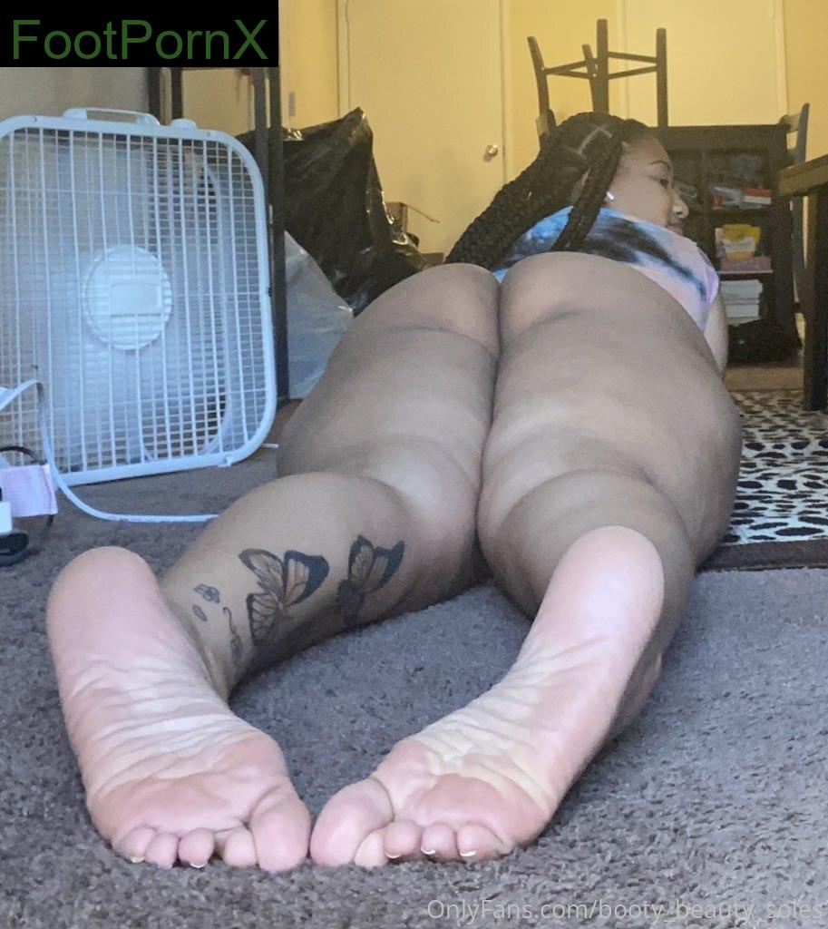booty_beauty_soles feet photo 4