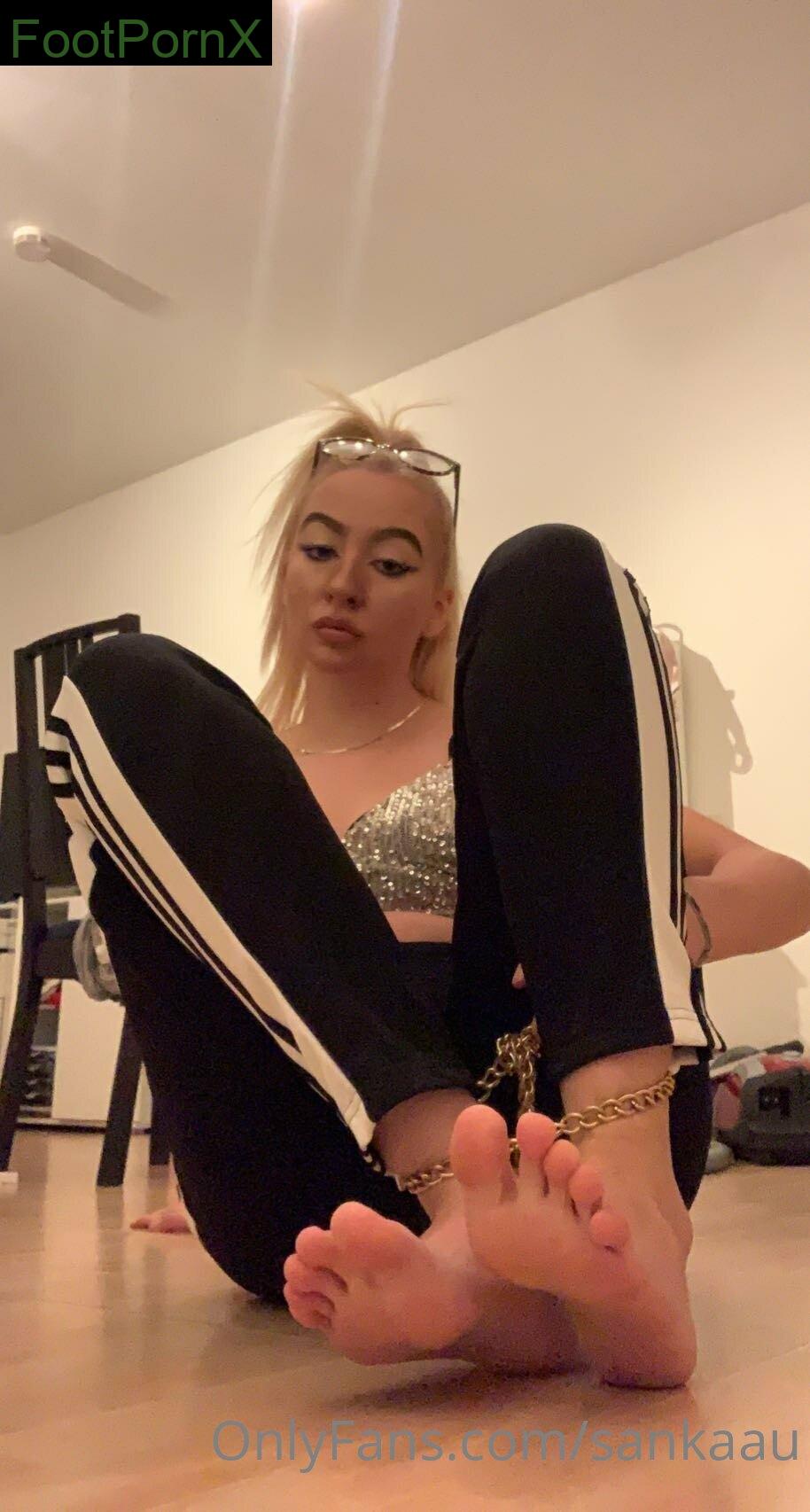monamixxx feet photo 2