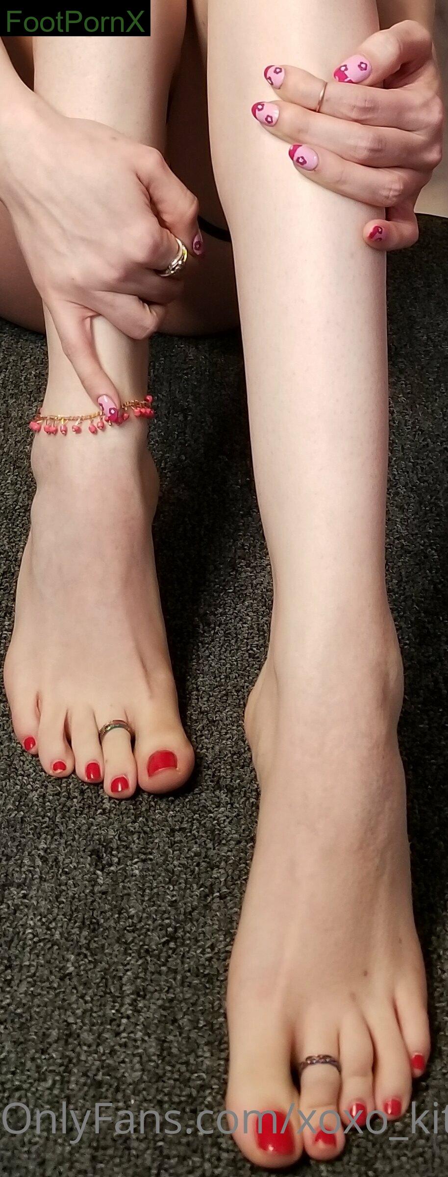 xoxo_kitten1 feet photo 2