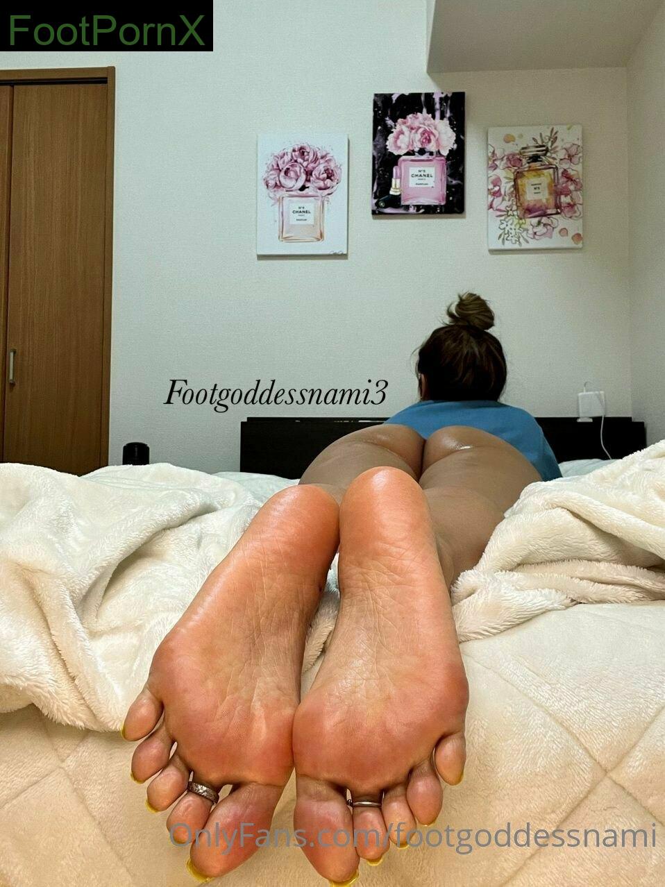 footgoddessnami feet photo 5
