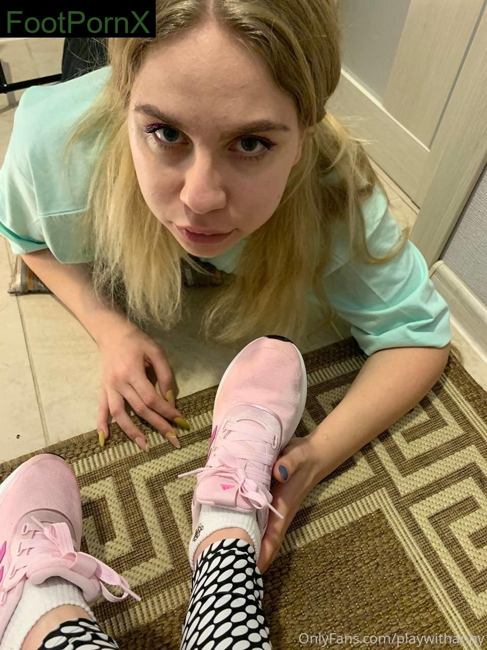 playwithanny feet photo 2