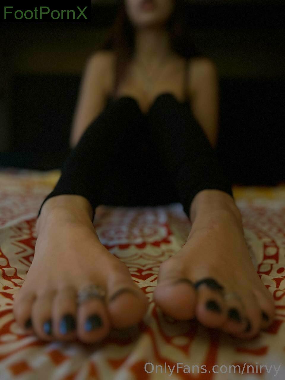 nirvy feet photo 2