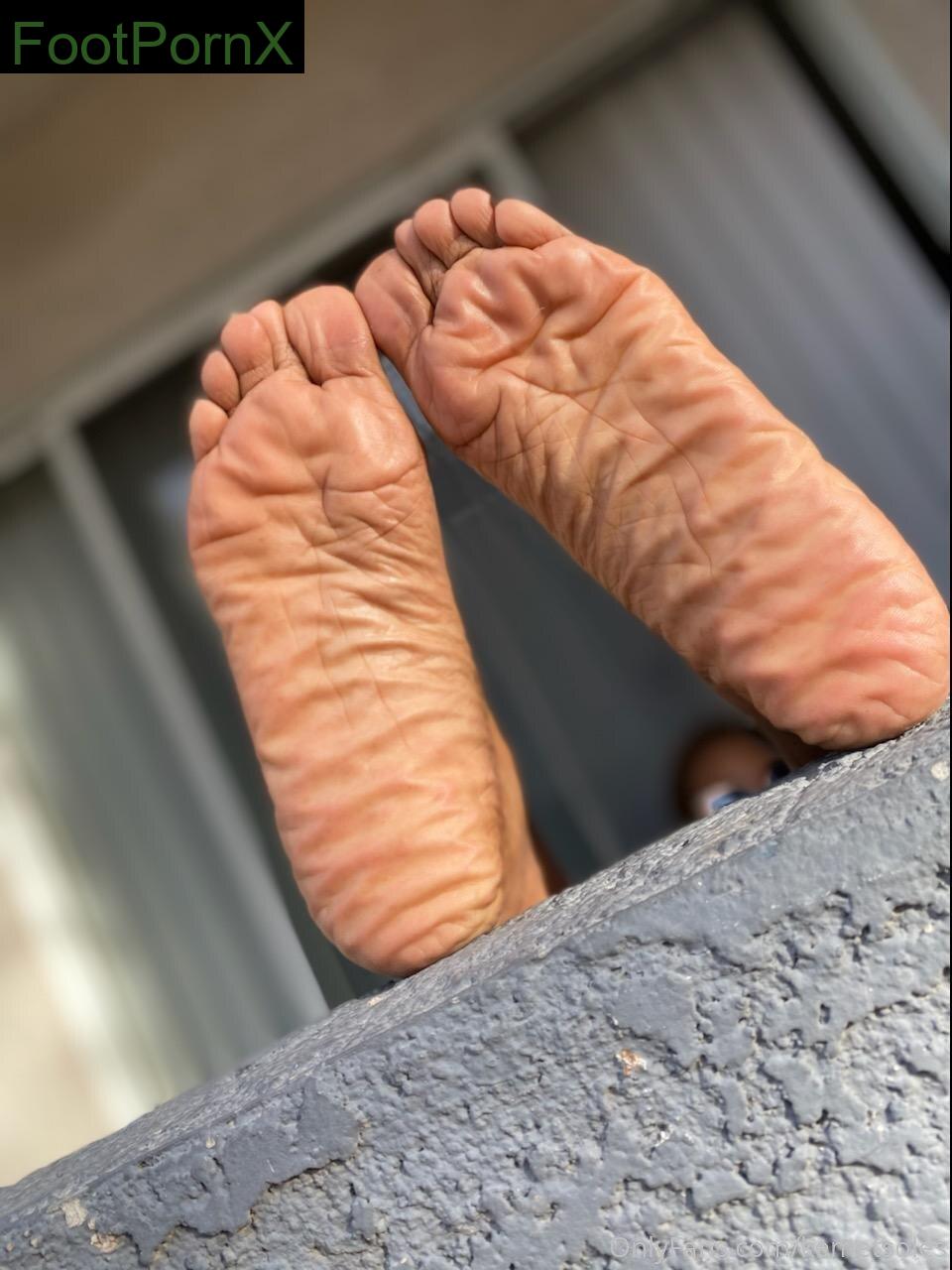 kemetsoles feet photo 1