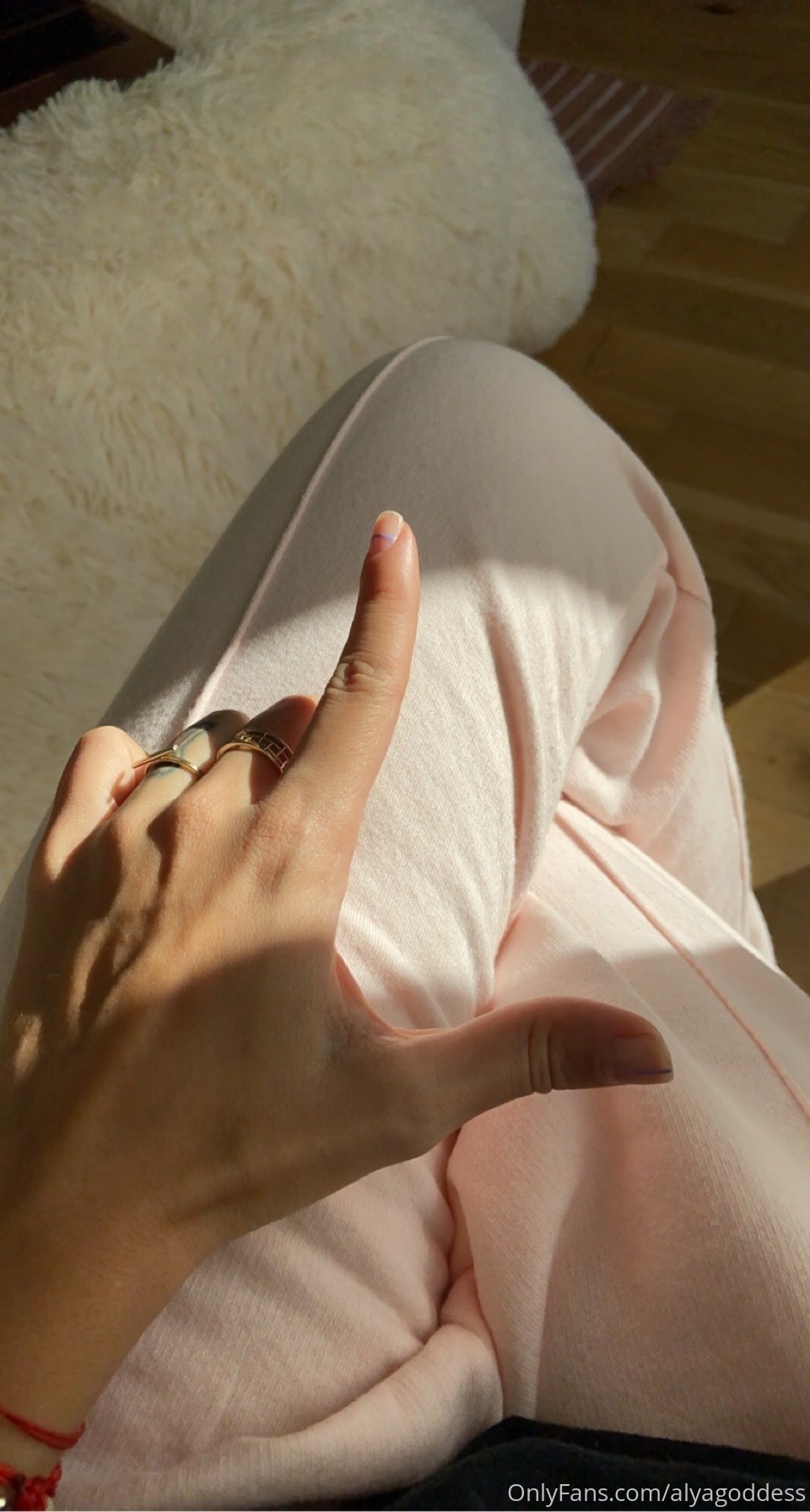 alyagoddess feet photo 19