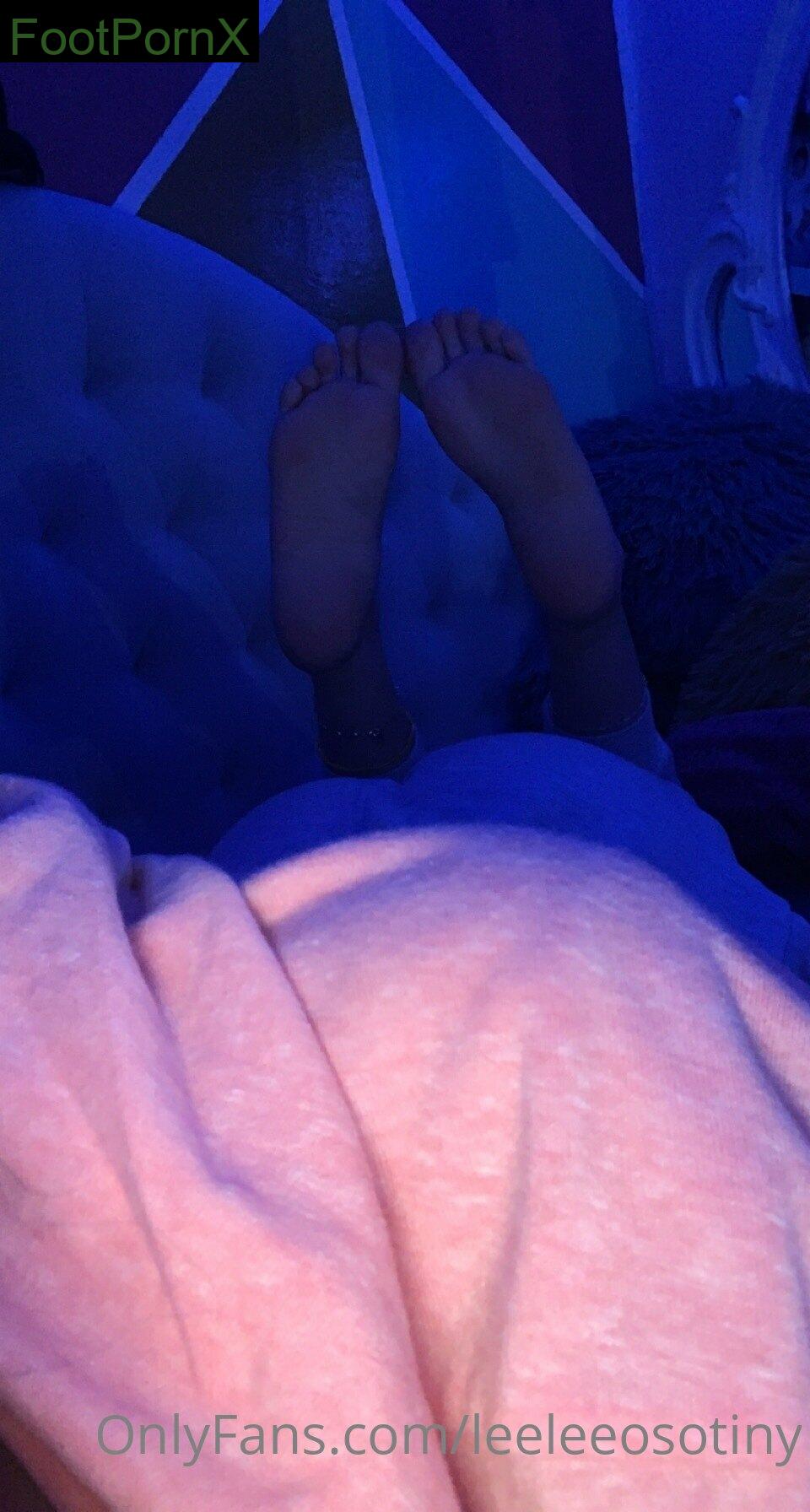 leeleeosotiny feet photo 2