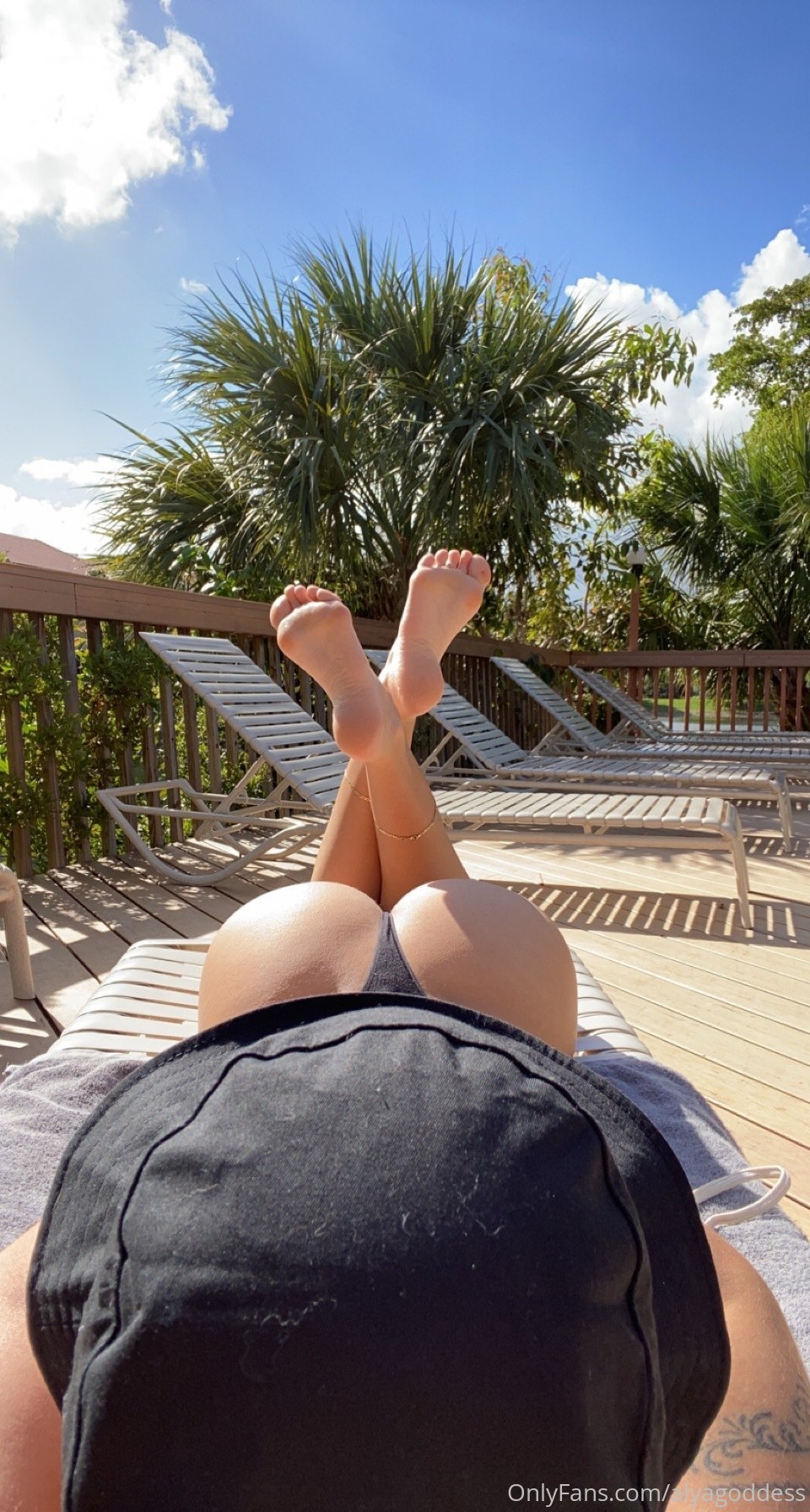alyagoddess feet photo 13