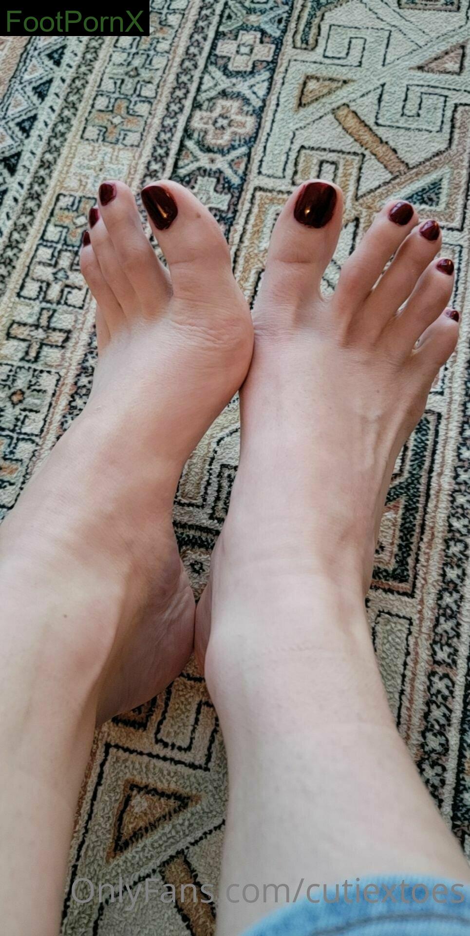 cutiextoes feet photo 6