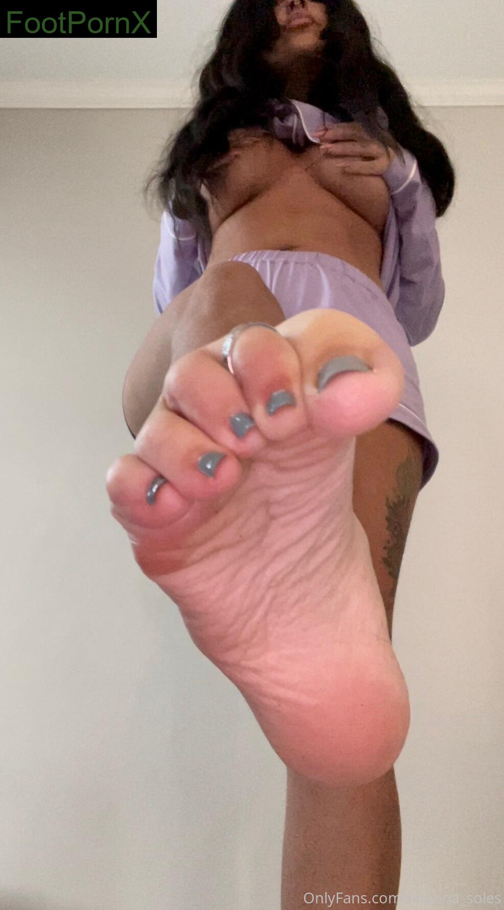 nirvana_soles feet photo 2