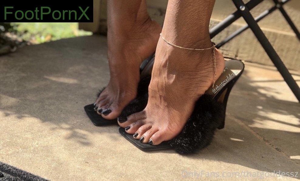 thatgoddessz feet photo 2