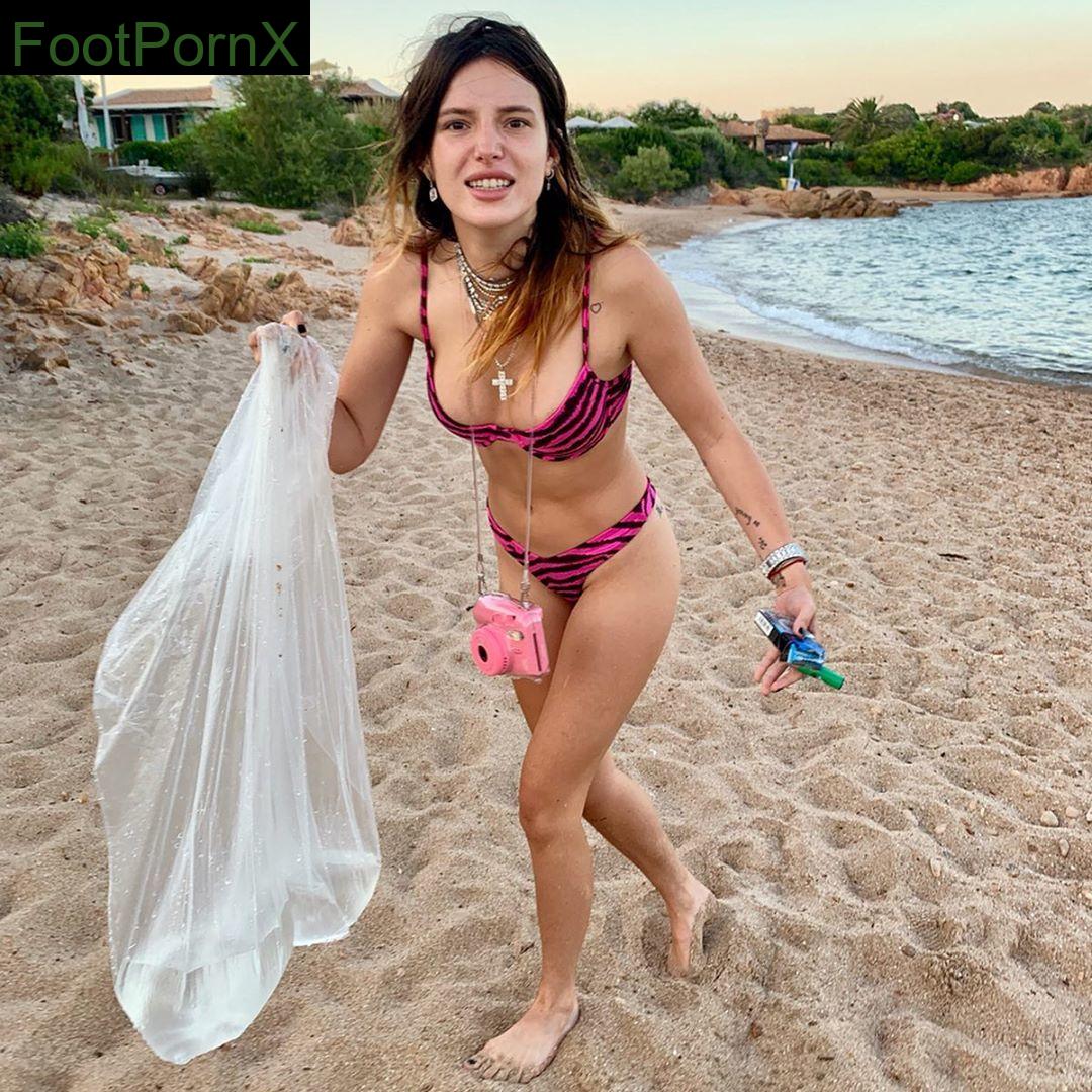 bella thorne feet photo 16