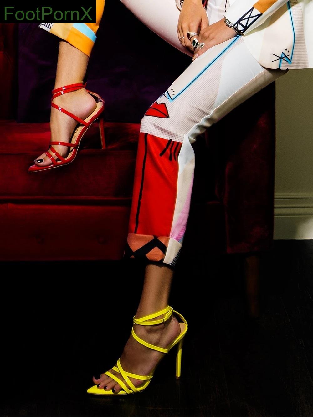 bella thorne feet photo 1