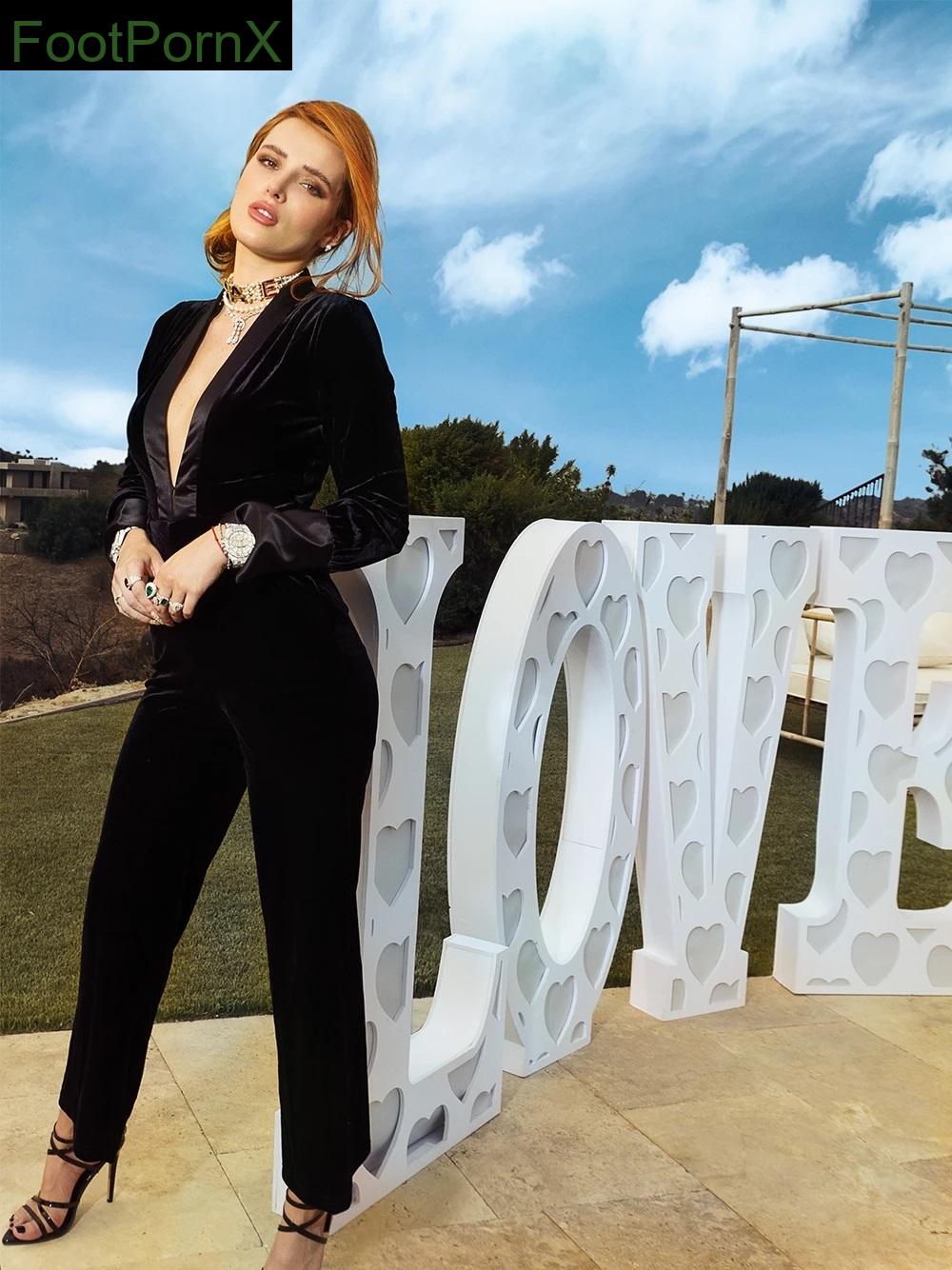 bella thorne feet photo 3