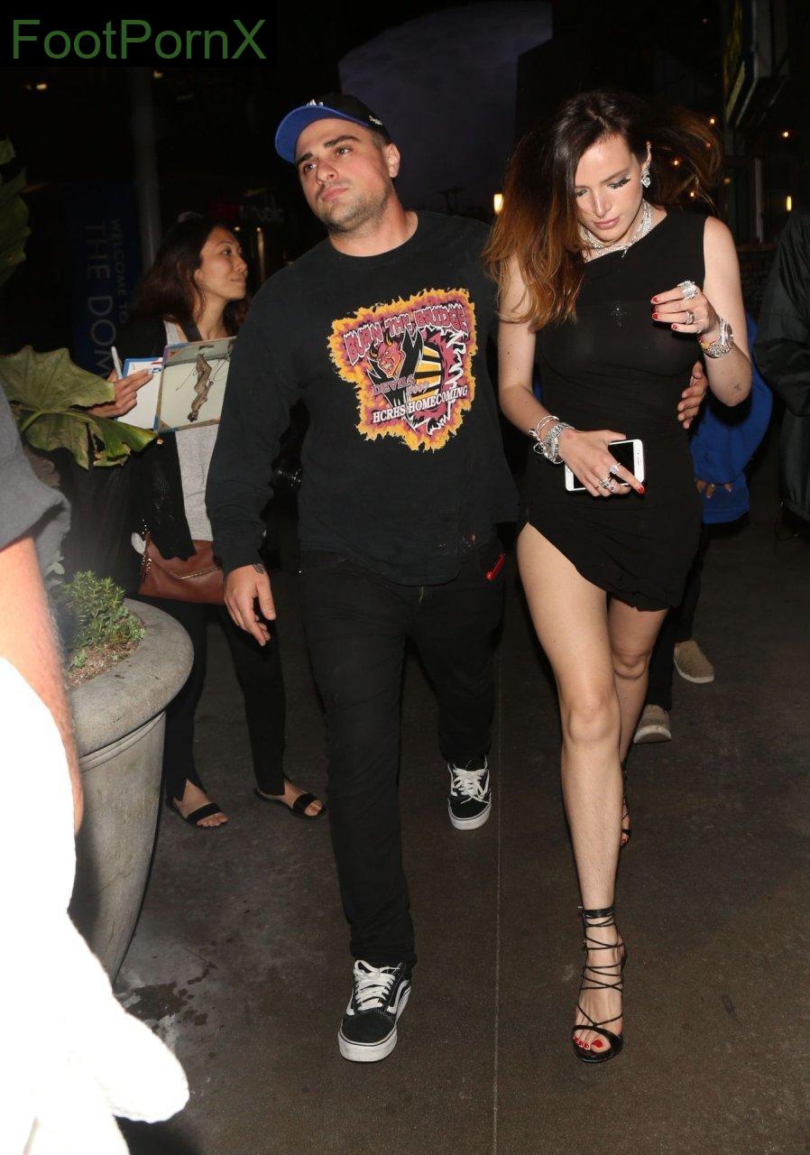 bella thorne feet photo 3