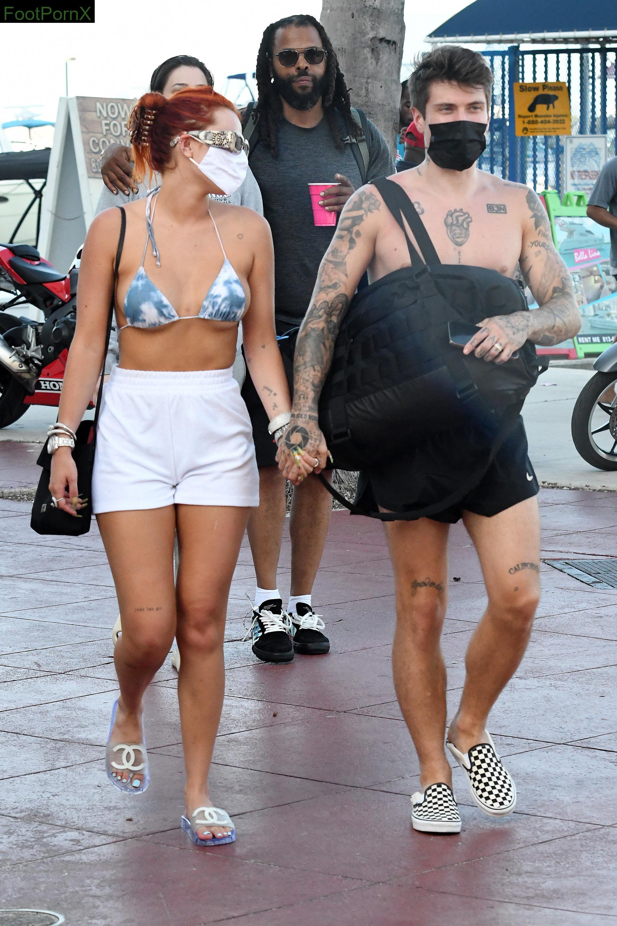 bella thorne feet photo 20