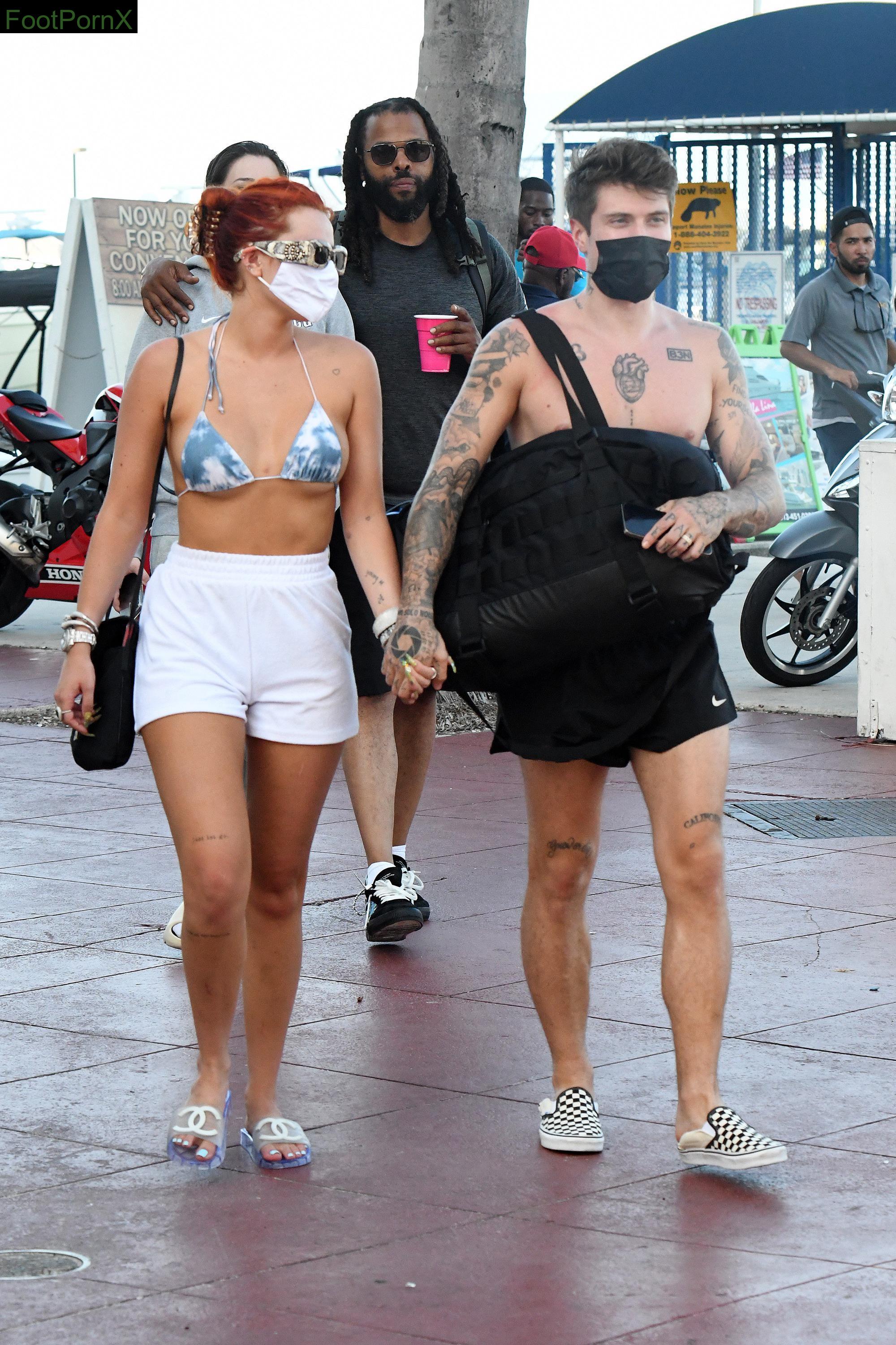 bella thorne feet photo 21