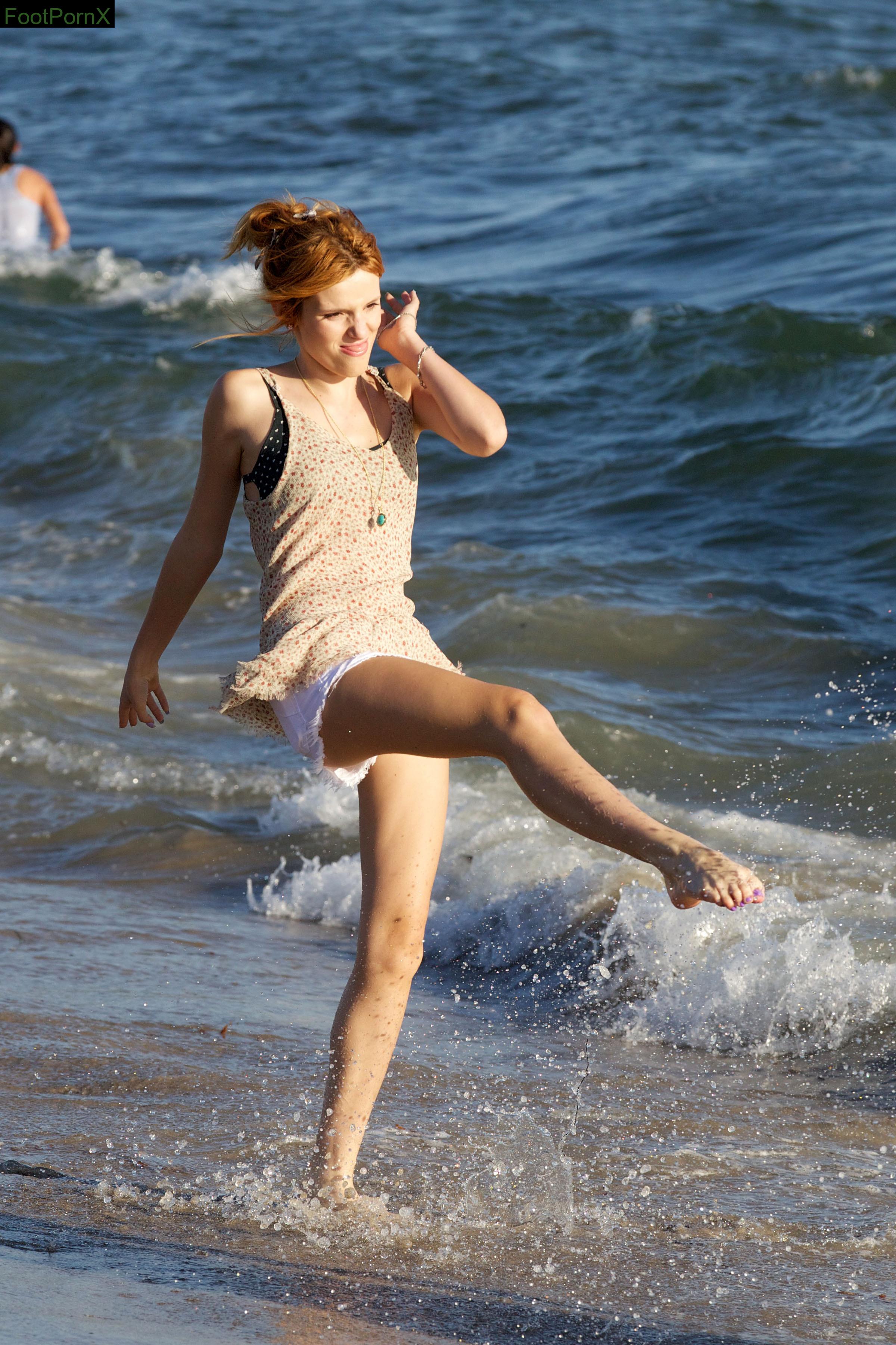 bella thorne feet photo 12