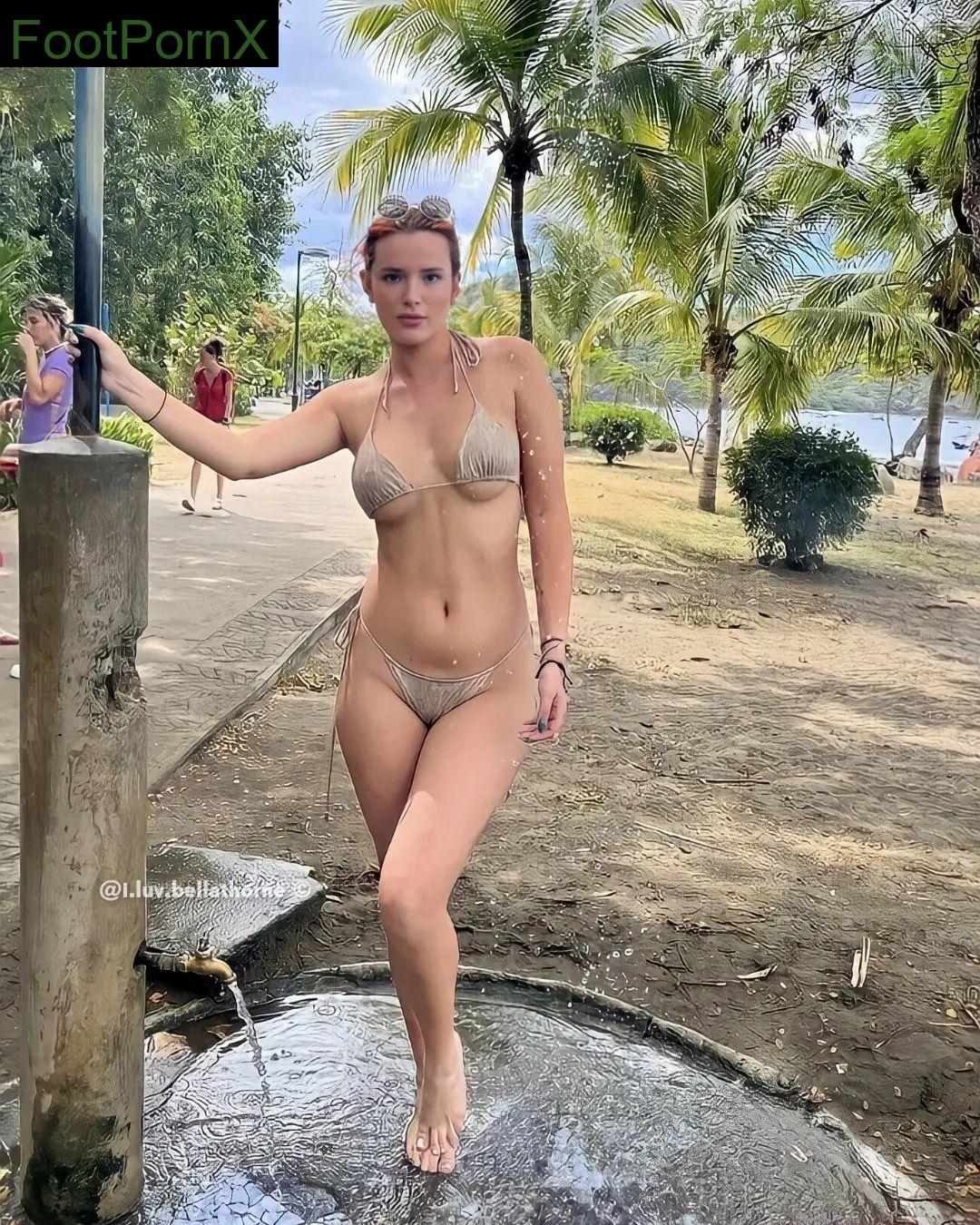 bella thorne feet photo 23