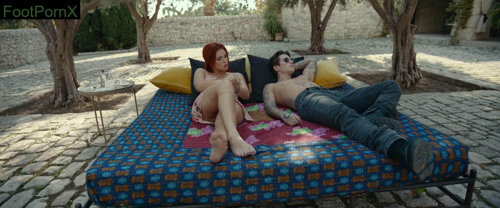 bella thorne feet photo 5
